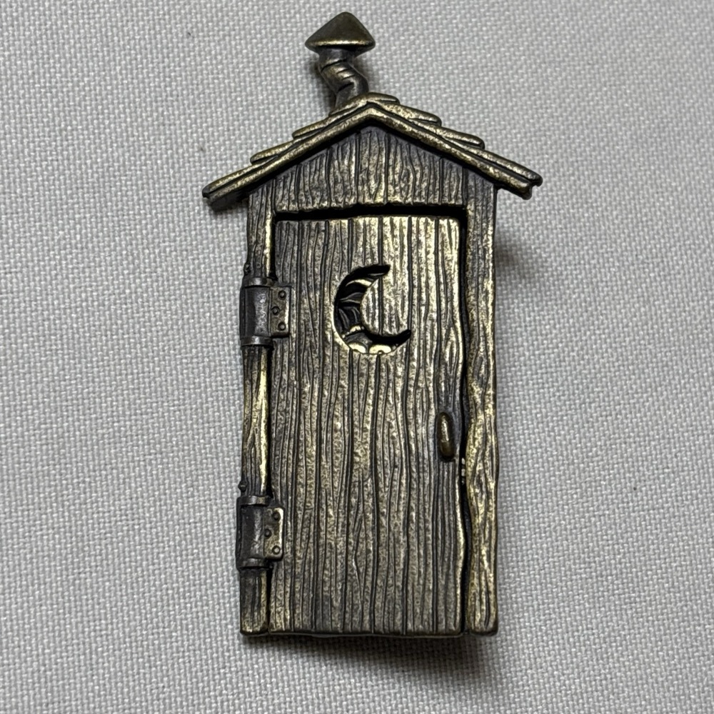 VINTAGE OUTHOUSE BROOCH/PIN - SIGNED (c) JJ